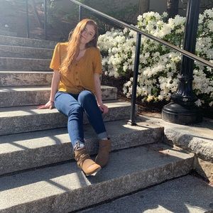 Meet your Posher, Julia